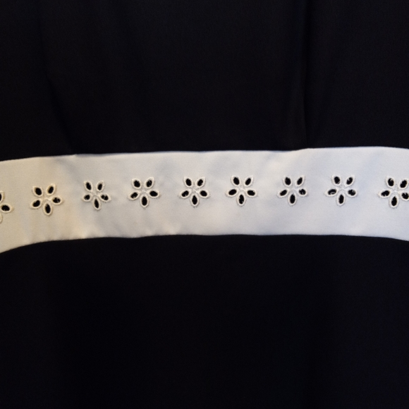 Lori Ann Montreal Black and White Dress - Picture 2 of 4